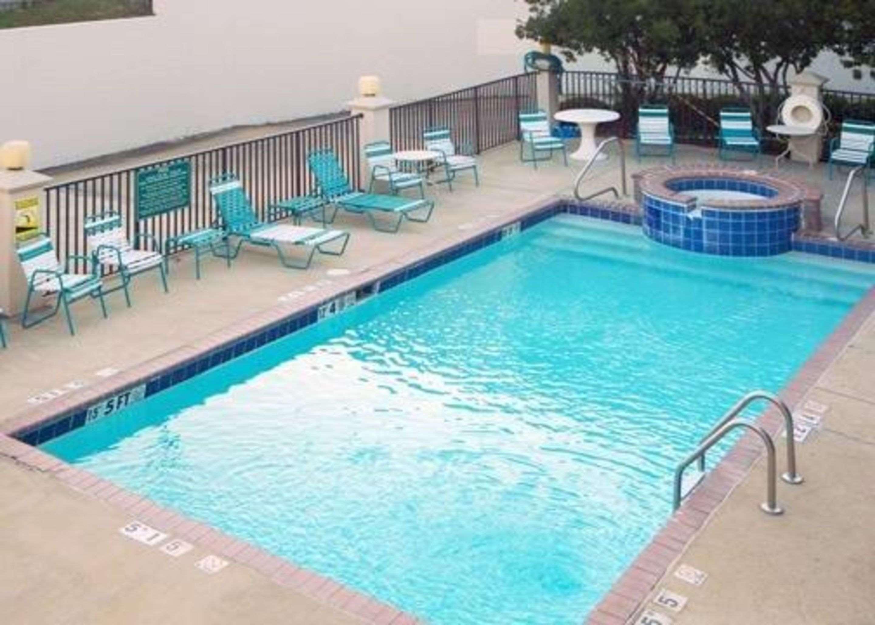 Quality Inn & Suites Clinton Létesítmények fotó