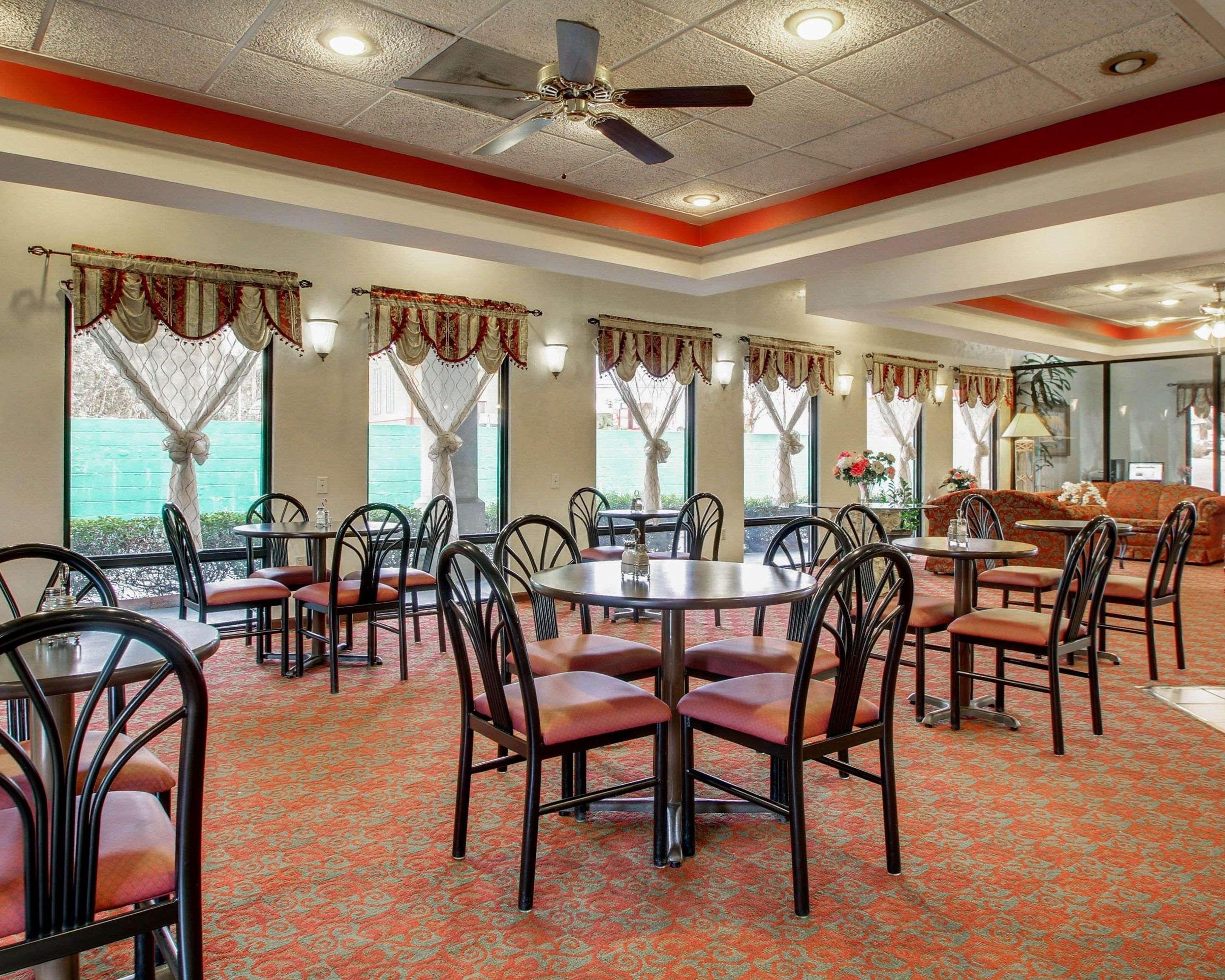 Quality Inn & Suites Clinton Kültér fotó